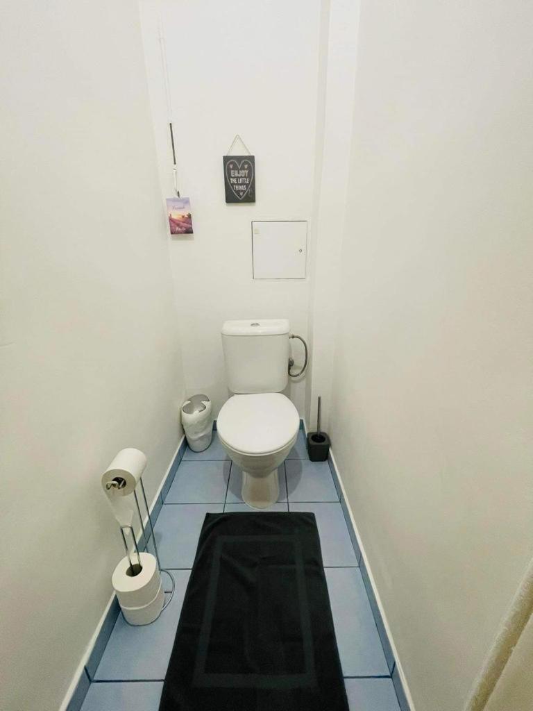 Lovely 2Bdr In Center, Wifi & Self-Check In Bratislava Exterior foto